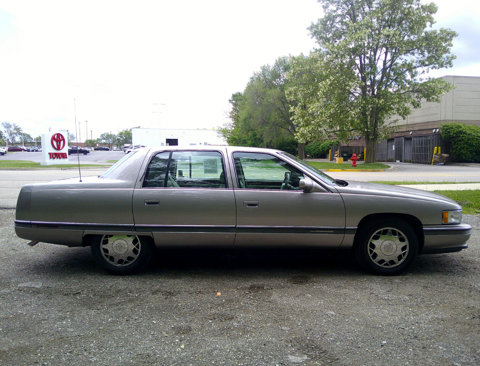 Used 1995 Cadillac De Ville Concours image 8