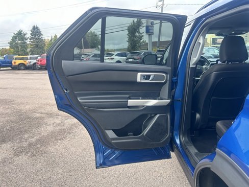 Certified 2020 Ford Explorer XLT w/ Comfort Package image 14