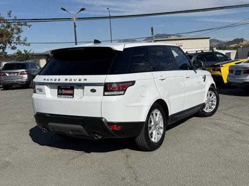 Used 2017 Land Rover Range Rover Sport SE image 7