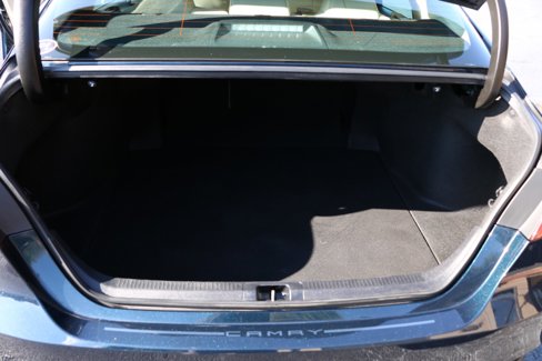 Used 2019 Toyota Camry LE image 25