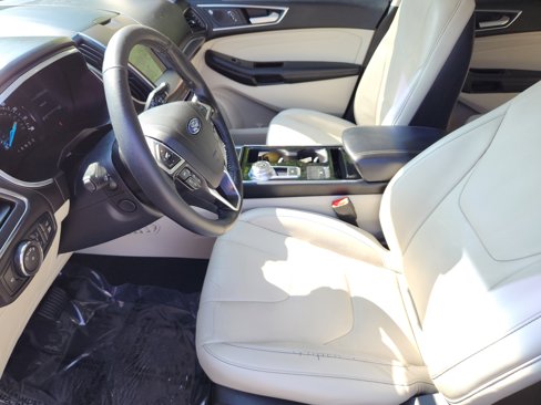 Used 2019 Ford Edge Titanium image 24