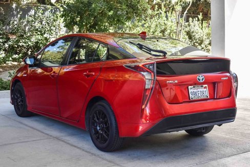 Used 2016 Toyota Prius Four image 4