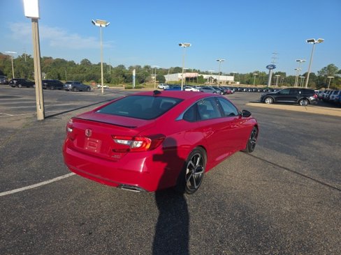 Used 2021 Honda Accord Sport image 3