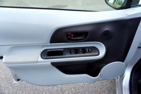 Used 2012 Toyota Prius C One image 24