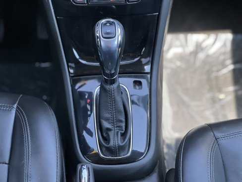 Used 2019 Buick Encore Essence image 19