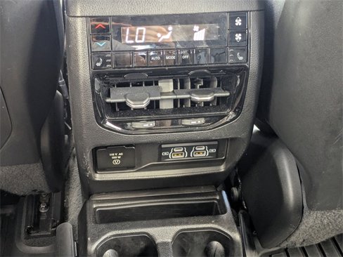 Used 2022 Jeep Grand Cherokee L Limited image 15