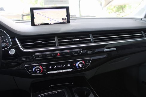 Used 2019 Audi Q7 3.0T Prestige image 40