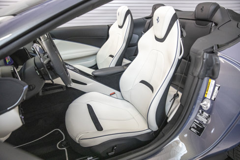 Used 2025 Ferrari Roma Spider image 21