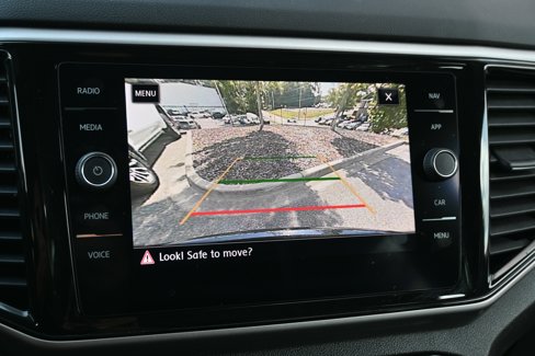 Used 2020 Volkswagen Atlas Cross Sport SEL Premium image 16