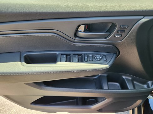 Used 2024 Honda Odyssey EX-L image 18