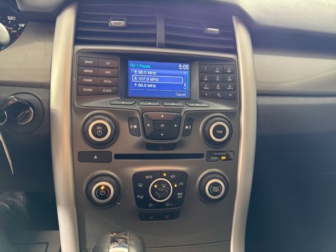 Used 2014 Ford Edge SEL image 19