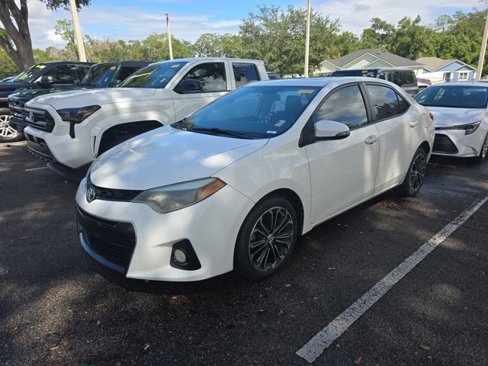 Used 2015 Toyota Corolla S image 3