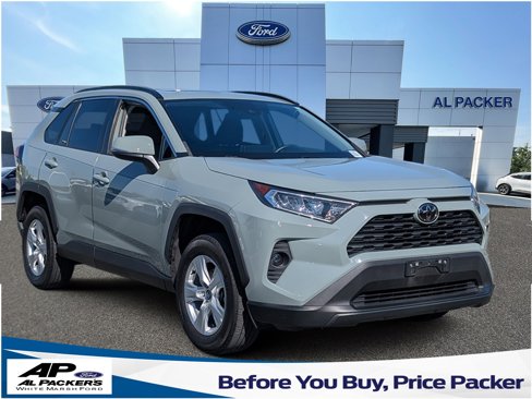 Used 2021 Toyota RAV4 XLE image 1