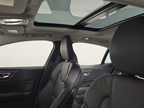 Certified 2025 Volvo S60 B5 Plus image 21