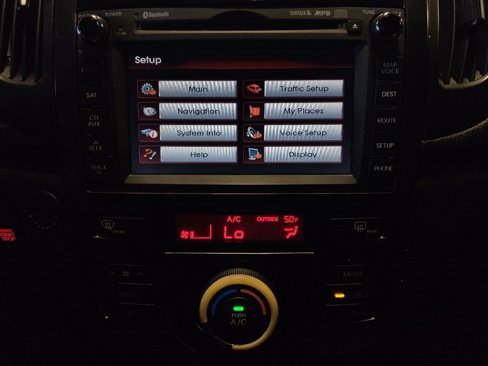 Used 2013 Kia Forte Koup SX w/ Tech Pkg image 25