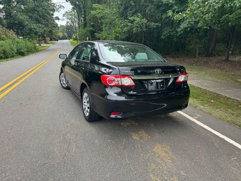 Used 2013 Toyota Corolla LE image 9