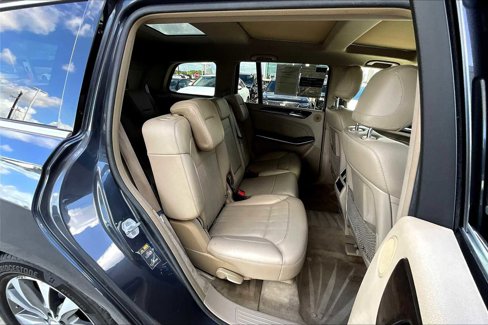 Used 2014 Mercedes-Benz GL 450 4MATIC image 17