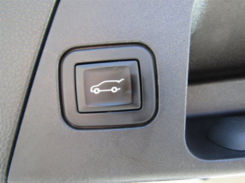 Used 2017 Buick Envision Essence image 25