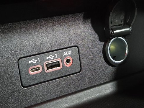 Certified 2023 Nissan Sentra SV image 33