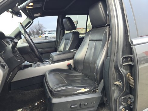 Used 2016 Ford Expedition Limited image 9