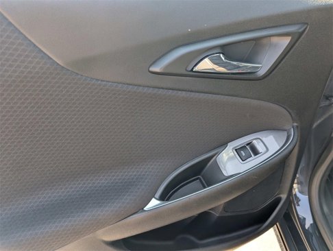 Used 2022 Chevrolet Malibu LT image 8