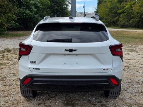 New 2025 Chevrolet Trax RS image 4