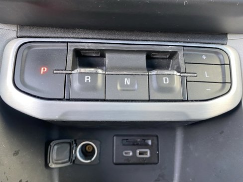 Used 2021 GMC Acadia SLT image 25