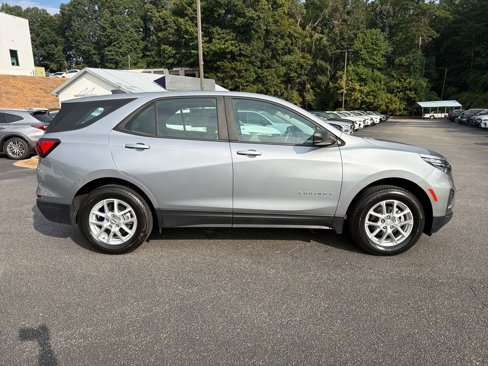 Used 2023 Chevrolet Equinox LS image 6