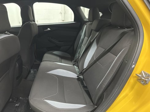 Used 2017 Ford Focus ST image 31
