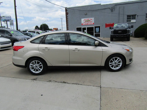 Used 2017 Ford Focus SE image 7