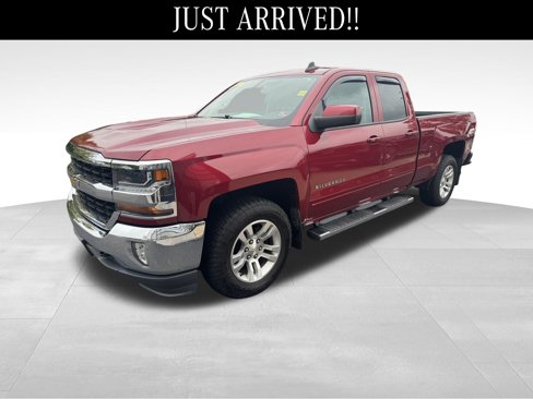 Used 2018 Chevrolet Silverado 1500 LT w/ All Star Edition image 3