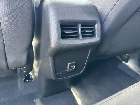 Used 2022 Chevrolet Equinox LS w/ LS Convenience Package image 33