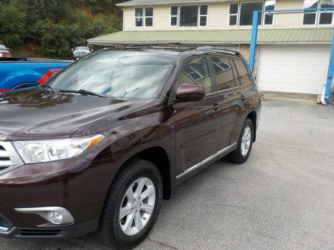 Used 2013 Toyota Highlander SE image 3