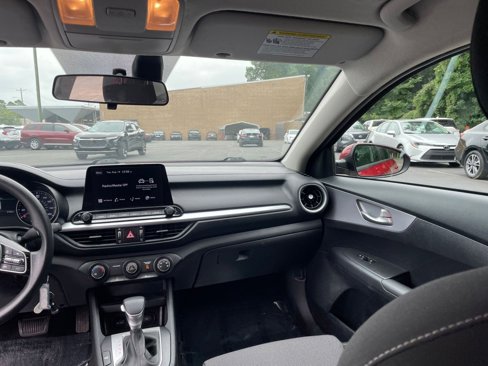Used 2024 Kia Forte LXS image 31