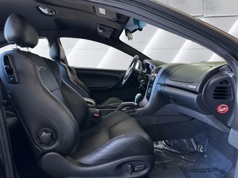 Used 2004 Pontiac GTO image 10