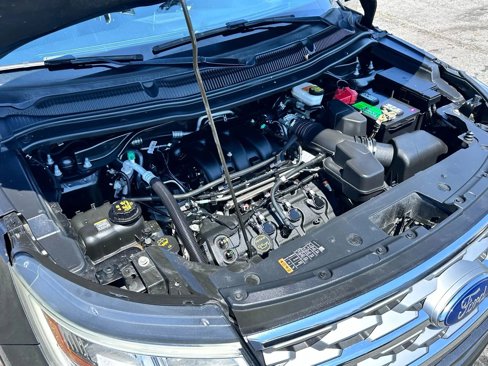 Used 2018 Ford Explorer XLT w/ Equipment Group 202A image 20