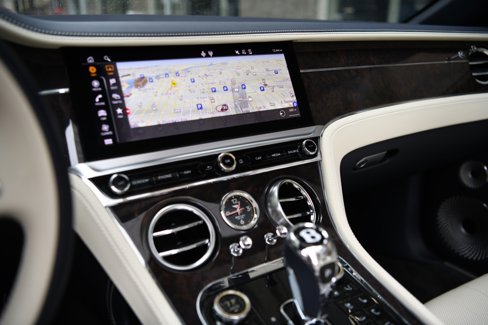 Used 2022 Bentley Continental GT image 16