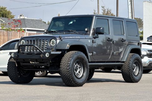 Used 2014 Jeep Wrangler Unlimited Rubicon w/ Max Tow Package image 9