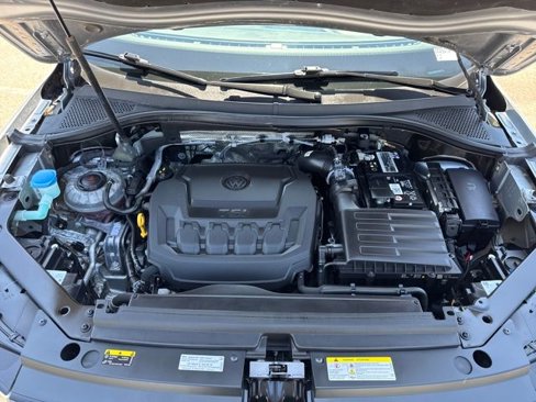 Used 2022 Volkswagen Tiguan SE image 24