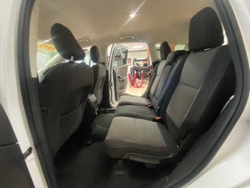 Used 2018 Ford Escape SE image 17