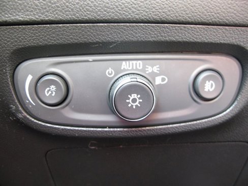 Used 2023 Buick Encore GX Preferred w/ Cold Weather Comfort Package image 16