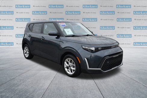 Used 2023 Kia Soul LX w/ LX Technology Package image 3