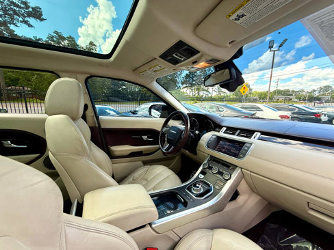 Used 2013 Land Rover Range Rover Evoque Prestige image 23