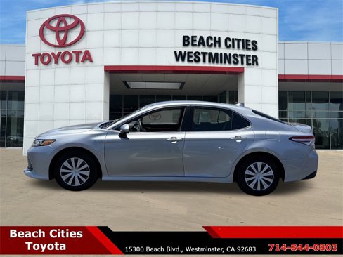 Certified 2020 Toyota Camry LE w/ Preferred Accessory Package image 7