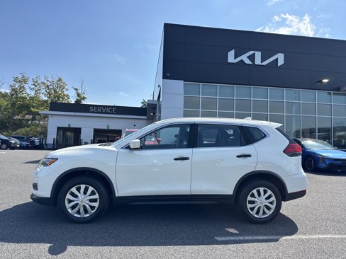 Used 2017 Nissan Rogue S image 8