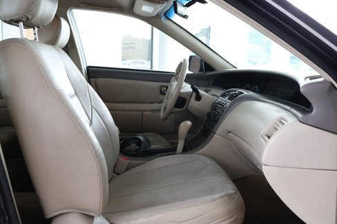 Used 2000 Toyota Avalon XL image 16