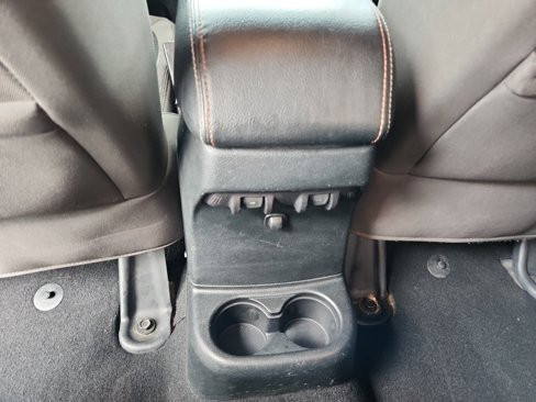 Used 2017 Jeep Wrangler Unlimited Sport image 32