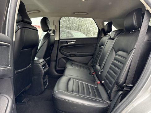 Used 2021 Ford Edge SEL image 14