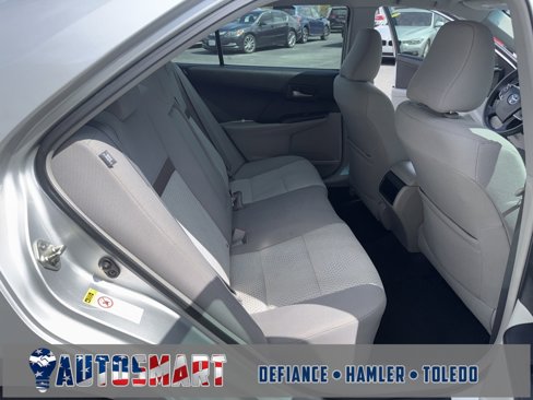 Used 2013 Toyota Camry LE image 16