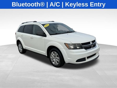 Used 2017 Dodge Journey SE image 1